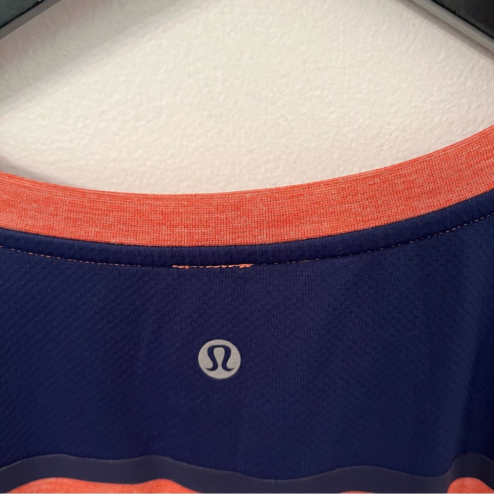 Lululemon - Picture 3 of 4